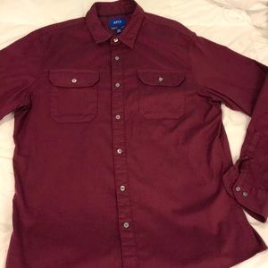 Apt. 9 men’s long sleeve shirt SIZE L slim